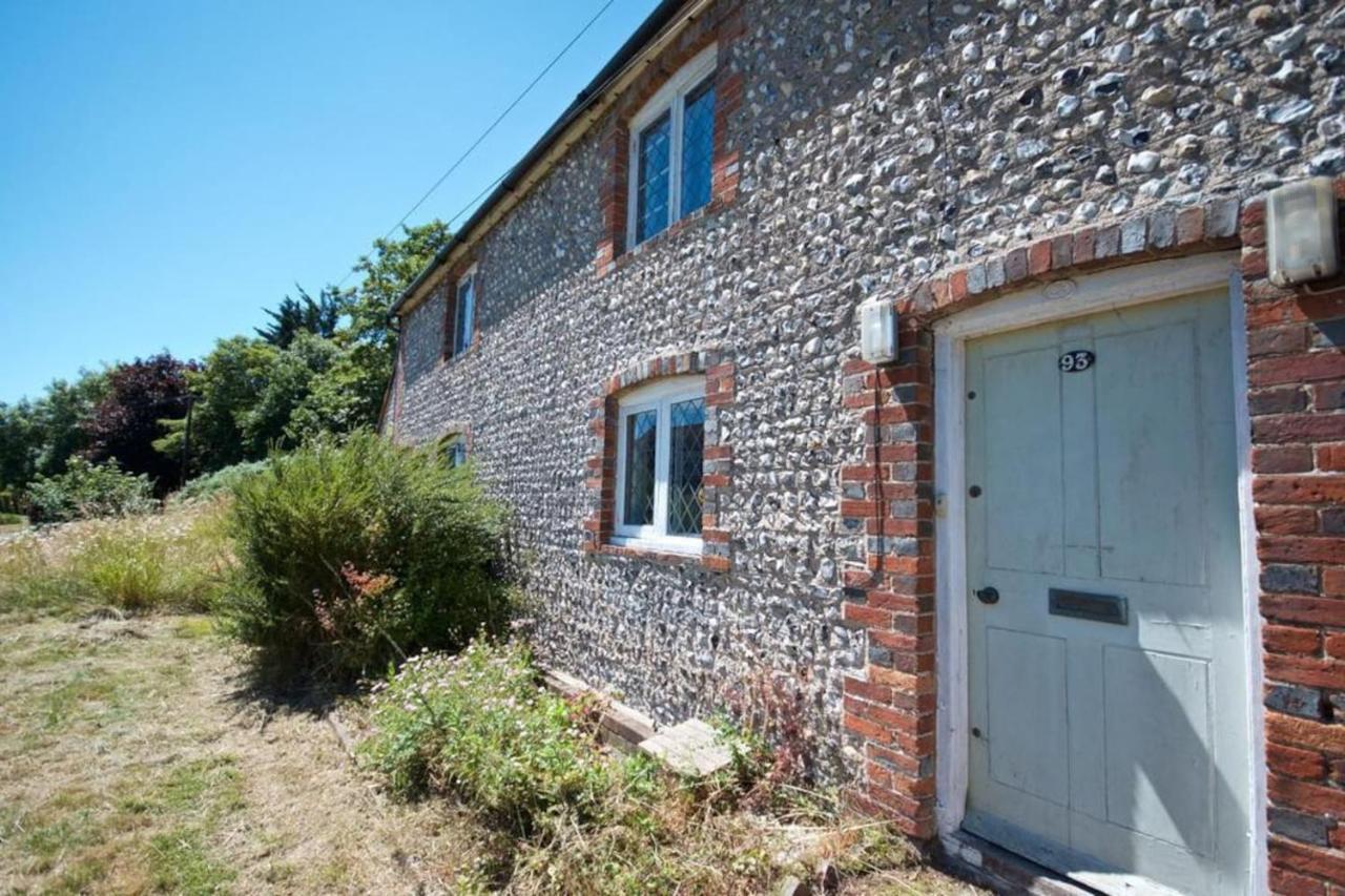 Wish Cottage Ratton Esterno foto
